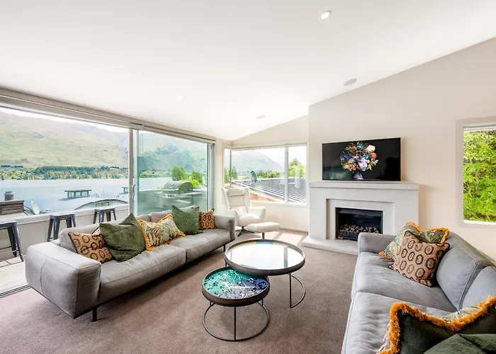 Luxury Lakeview Vista *